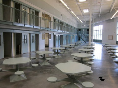 Oregon Prison - Clooten